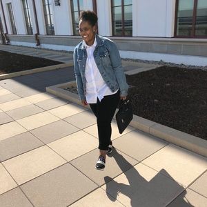 Meet your Posher, Breanna